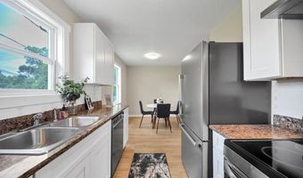 242 Jackson St, Barnesville, GA 30204