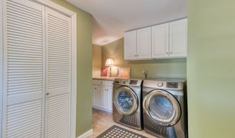 99 Lincoln St, Berlin, CT 06037