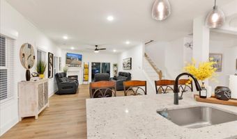 1404 N WYNLAKE Dr, Alabaster, AL 35007