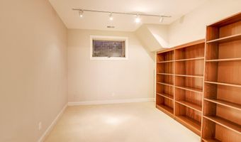 7806 FOX GATE Ct, Bethesda, MD 20817