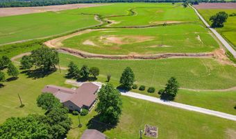 1584 Hawkins Ln, Bells, TN 38006