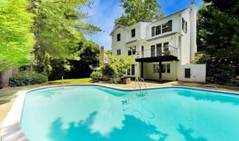 4238 50TH St NW, Washington, DC 20016