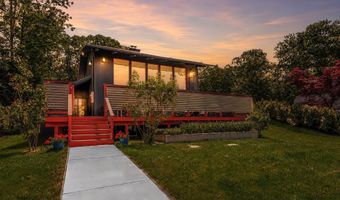 93 Carol St, Danbury, CT 06810