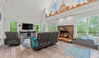 141 Stone Rd, Burlington, CT 06013