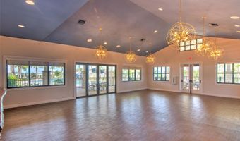 7401 PARADISO Dr, Apollo Beach, FL 33572