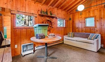 15 George W Finnerty Rd, Barrington, RI 02806