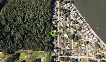 137 Overlook Dr, Warwick, RI 02818