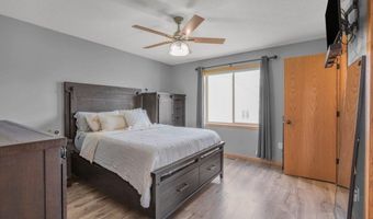 867 160th Ln NW, Andover, MN 55304