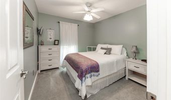 765 Spring Hill Farm Dr, Ballwin, MO 63021