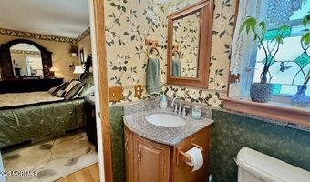 1245 Longboat Ave, Beachwood, NJ 08722