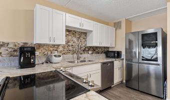 111 KAHULUI BEACH Rd A203, Kahului, HI 96732