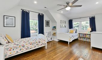 5029 22ND St S, Arlington, VA 22206