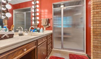 111 NE 15th Ave, Aberdeen, SD 57401