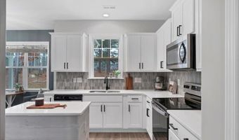 138 Warren Lake Rd, Aberdeen, NC 28315