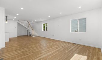 810 Brewster St, Bridgeport, CT 06605