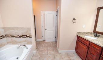 516 Abberly Ln, Boiling Springs, SC 29316