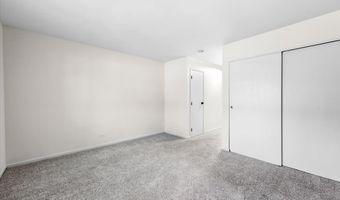 39875 N Golf Ln, Antioch, IL 60002