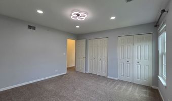 2631 N Greenwood Ave 2631, Arlington Heights, IL 60004