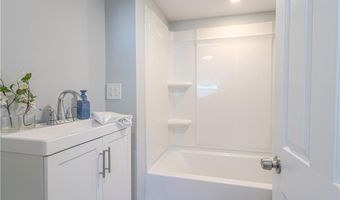 67 Linda Dr, Coventry, RI 02816