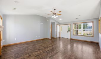 218 Hillside Dr, Baldwin City, KS 66006