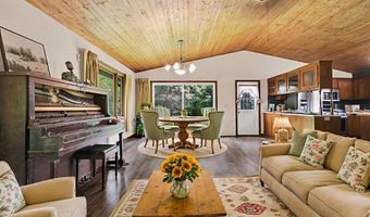 6372 Wildlife Rd, Allenton, WI 53002