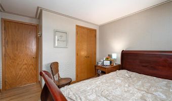 607 Cross Ave S, Amery, WI 54001