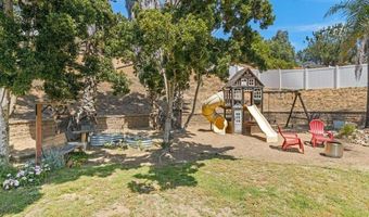 1561 Conway Dr, Escondido, CA 92027