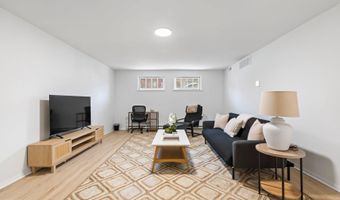 207 S PATRICK St 101, Alexandria, VA 22314
