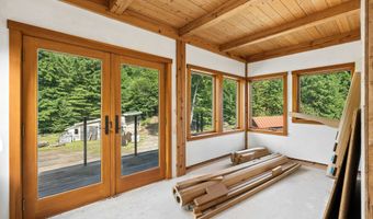 817 Gulf Rd, Barnard, VT 05031