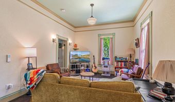 155 Central Ave, Ashland, OR 97520