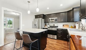 1308 Hideaway Dr, Auburn, IN 46706