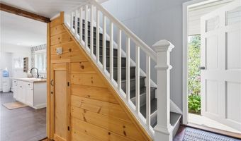 158 Ten Rod Rd, Exeter, RI 02822