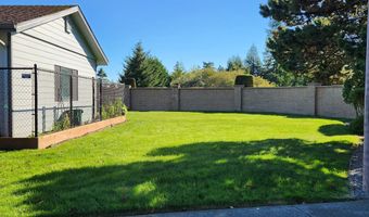 883 BROOKHAVEN Dr, Brookings, OR 97415
