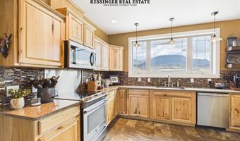 56 Green Creek Rd, Cody, WY 82414