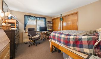 186 Schaeffer Rd, Bethany, CT 06524