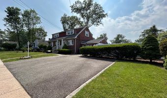 84 N Vivyen St, Bergenfield, NJ 07621