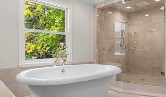 32 Kensington Ct, Alamo, CA 94507