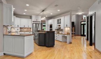 602 24th St NW, Austin, MN 55912