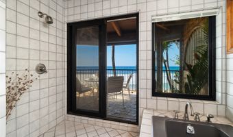 59-377 Ke Nui Rd, Haleiwa, HI 96712