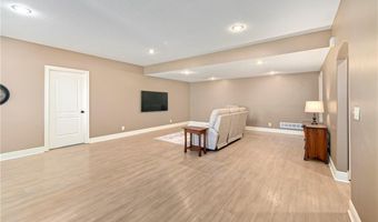 15006 Leavenworth Rd, Basehor, KS 66007