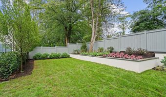 2920 CHESAPEAKE St NW, Washington, DC 20008