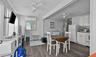 30 Warren Ave A, Middletown, RI 02842