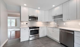 7409 ADAMS PARK Ct, Annandale, VA 22003