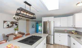 564 Uluhala St, Kailua, HI 96734