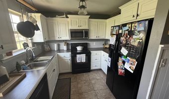 150 Lloyd Henderson Rd, Beebe, AR 72012