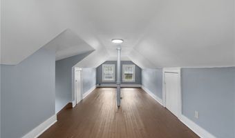 1012 Brown St, Akron, OH 44301