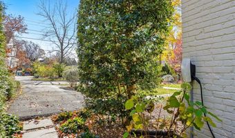 5619 OAKMONT Ave, Bethesda, MD 20817