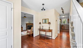 27 Sunview Cir, Arden, NC 28704