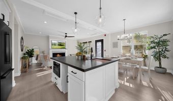 812 N Cleveland St 1, Oceanside, CA 92054