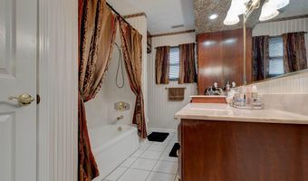 9333 Oak Hill Dr, Ashland, KY 41102